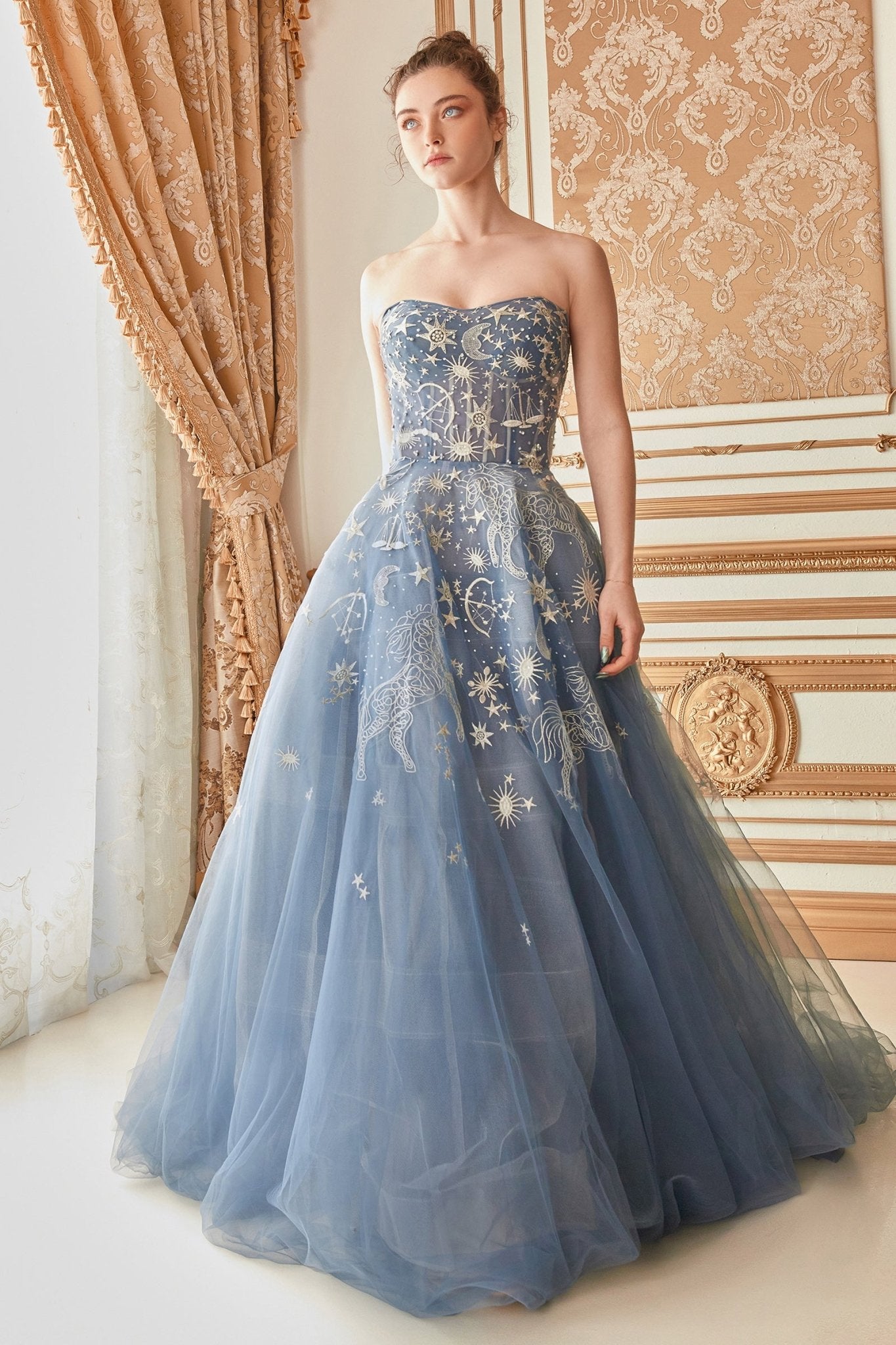 A0890 - Andrea Leo Couture