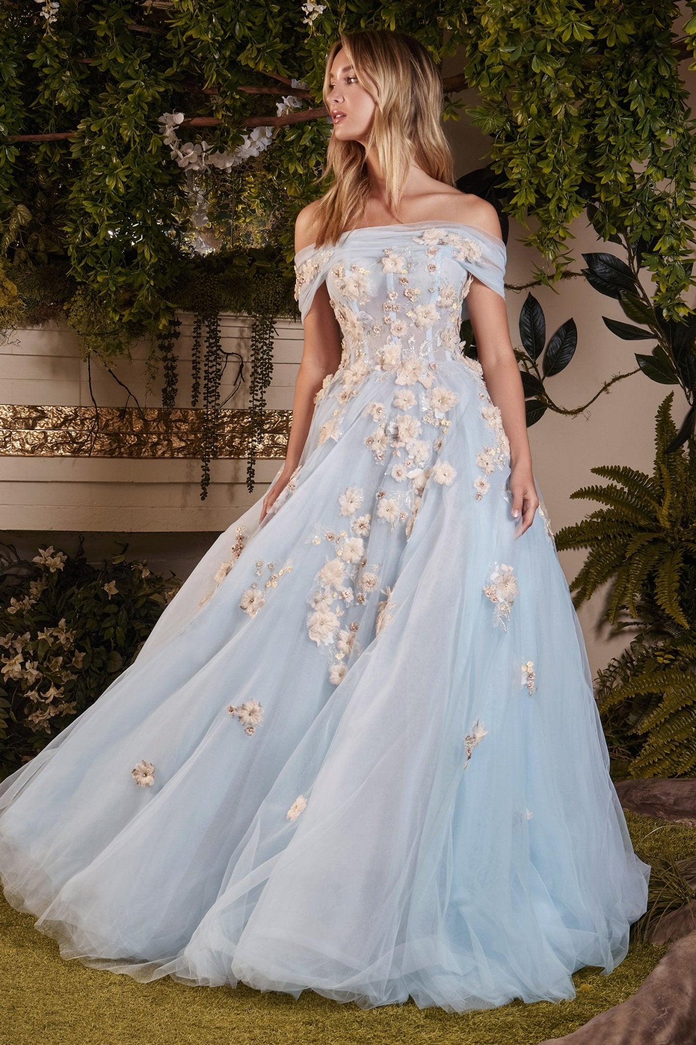 A1048 - Andrea Leo Couture