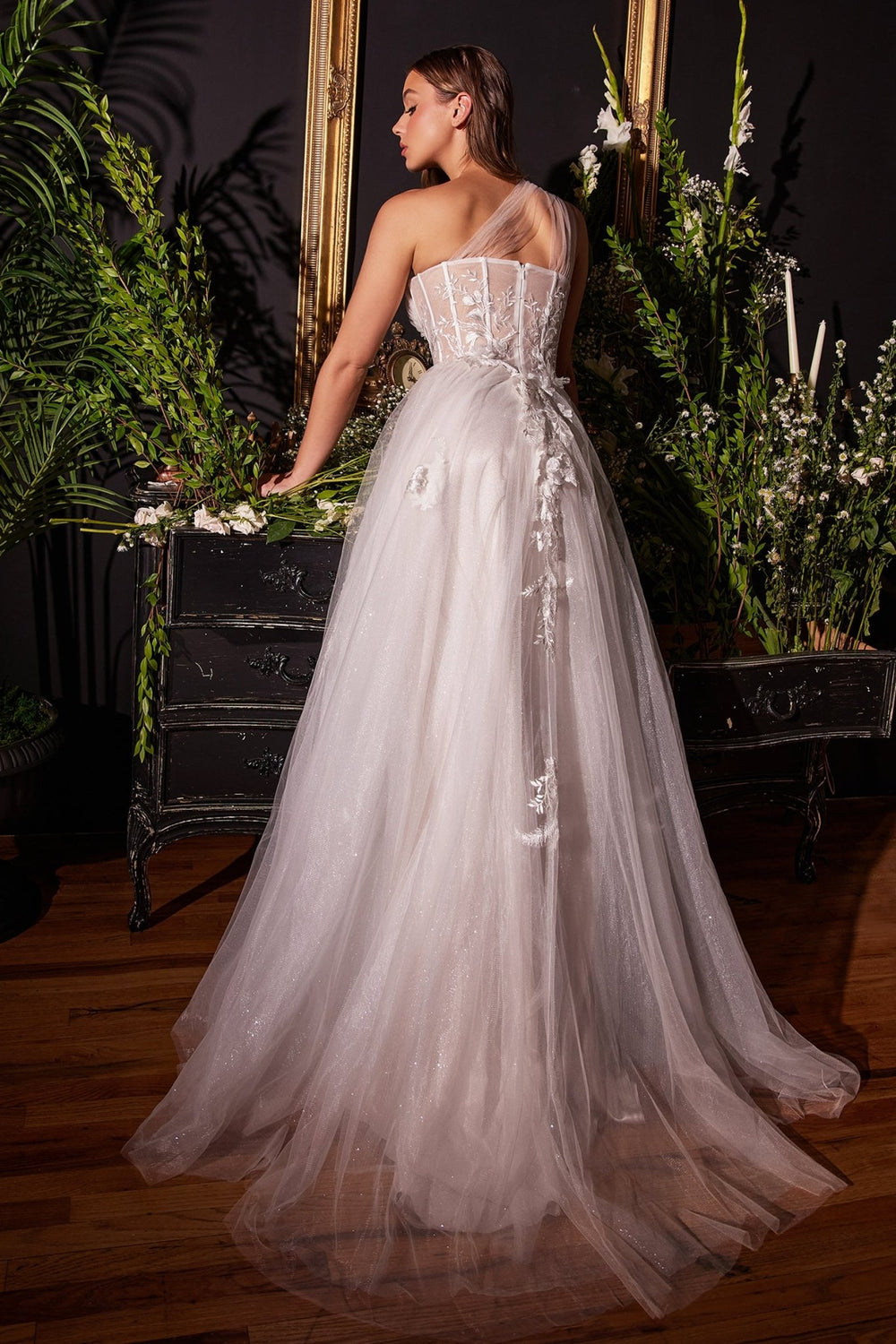 A1053W - Andrea Leo Couture