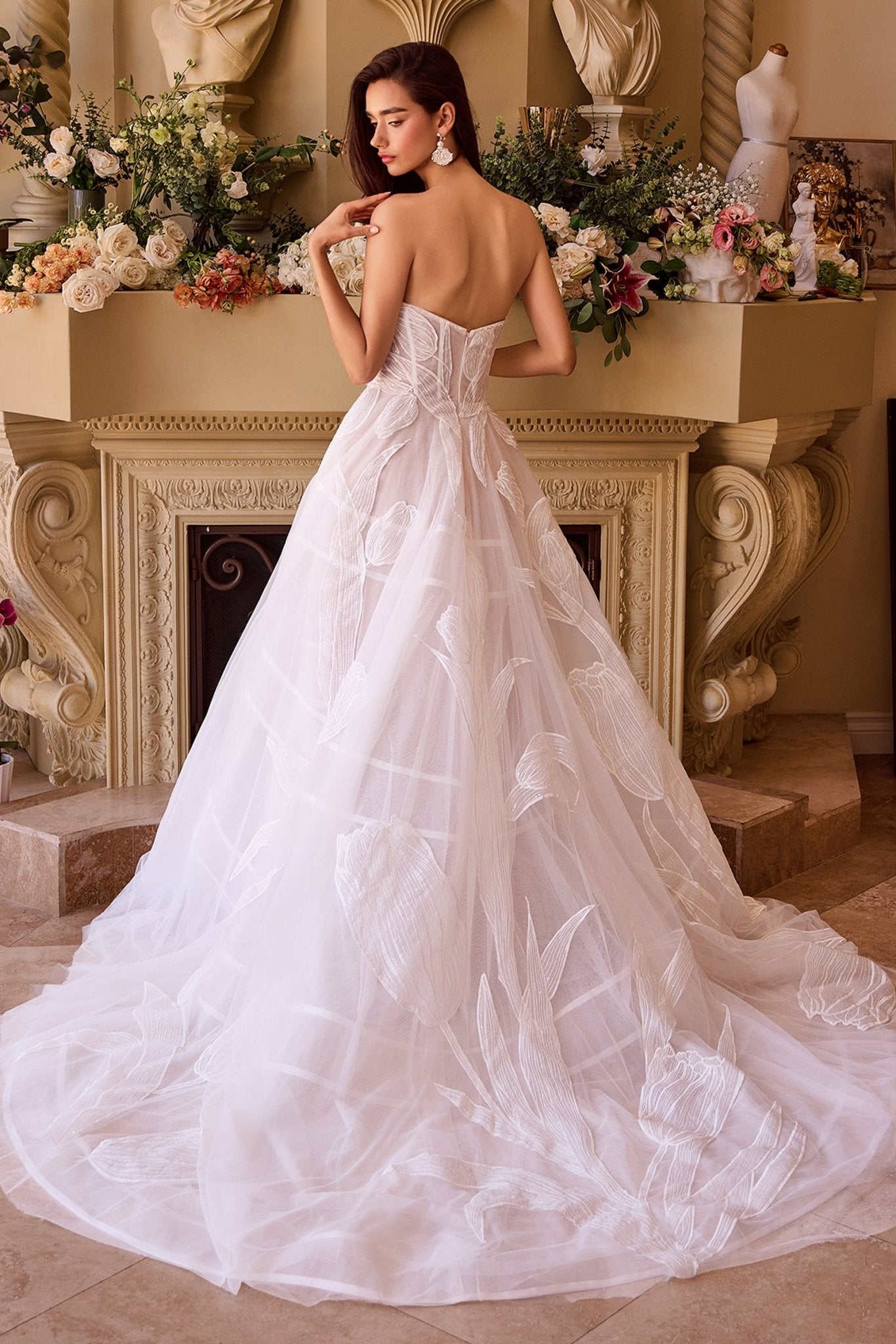 WL043 - Andrea Leo Couture