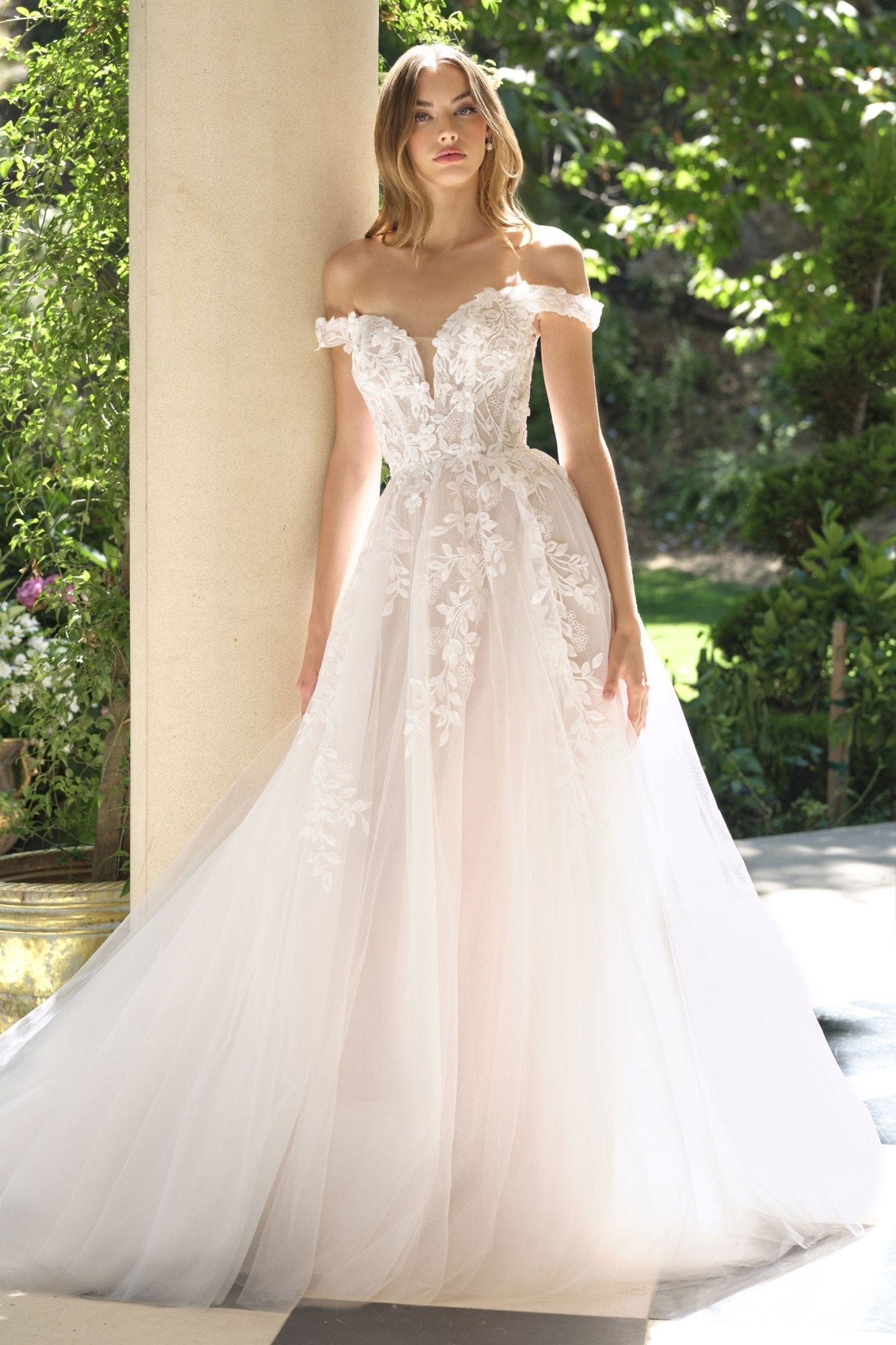 WL057 - Andrea Leo Couture