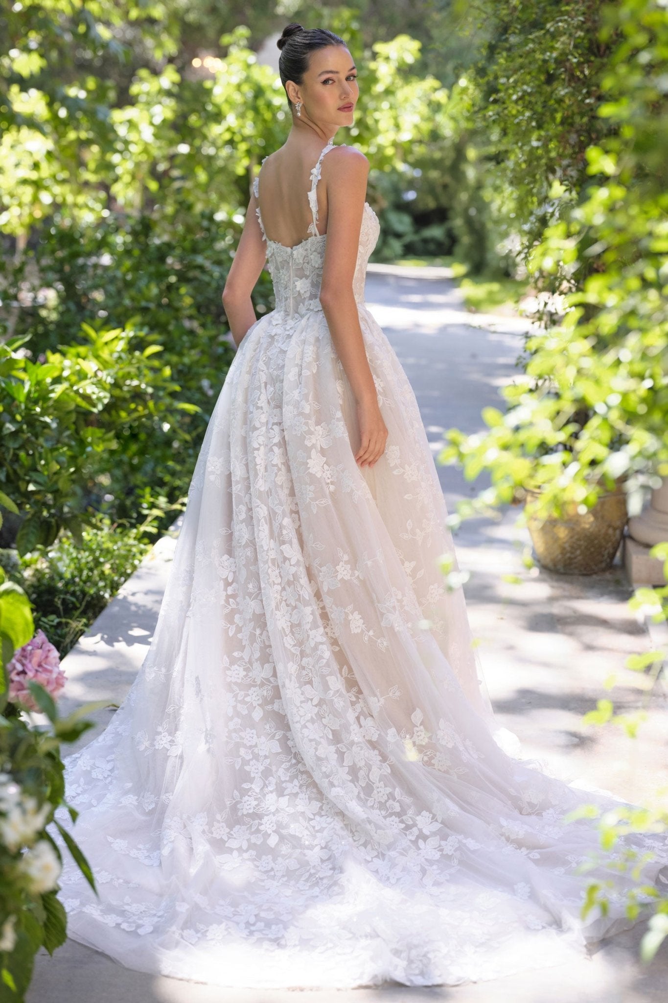 WL058 - Andrea Leo Couture