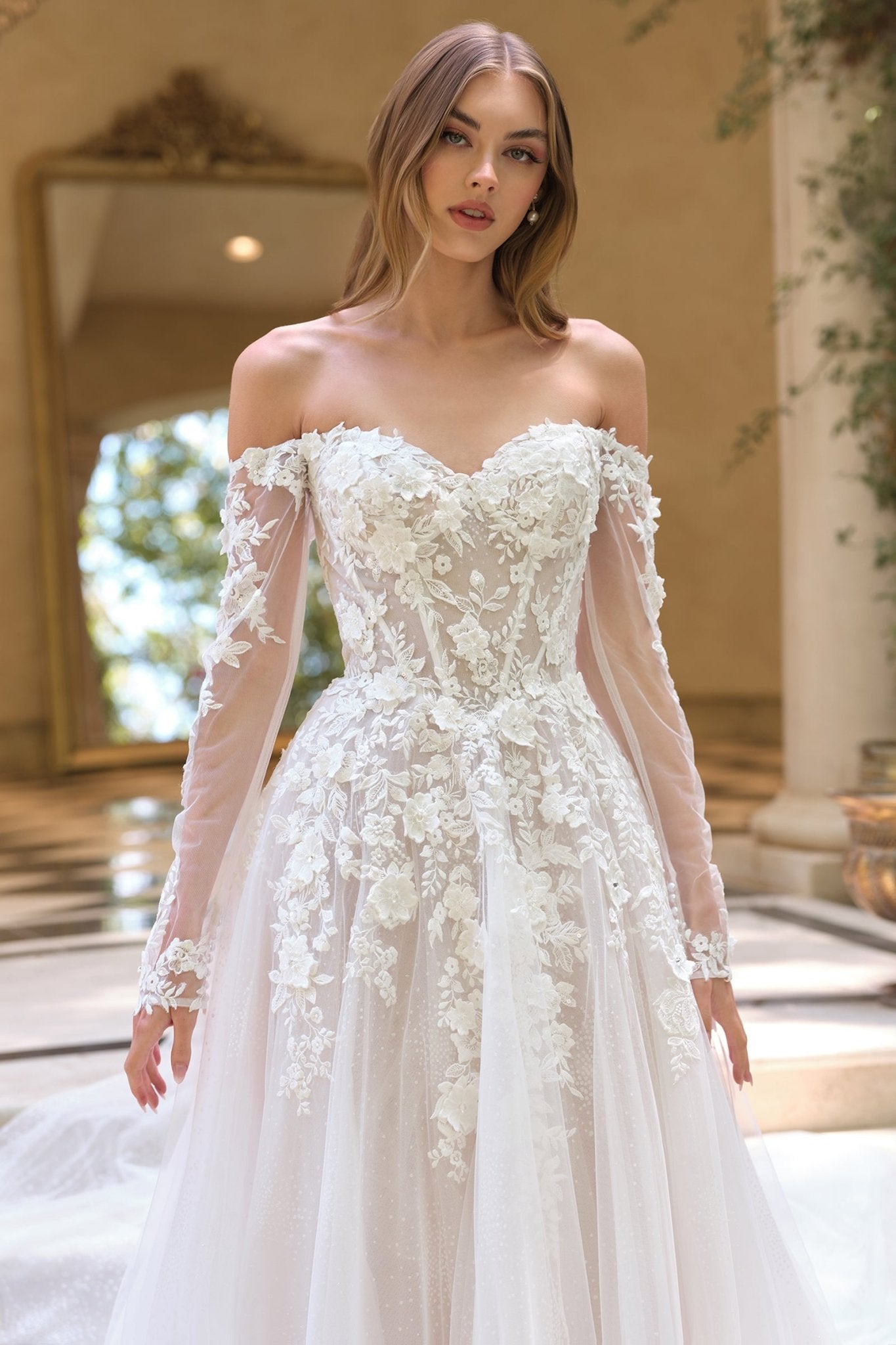 WL067 - Andrea Leo Couture