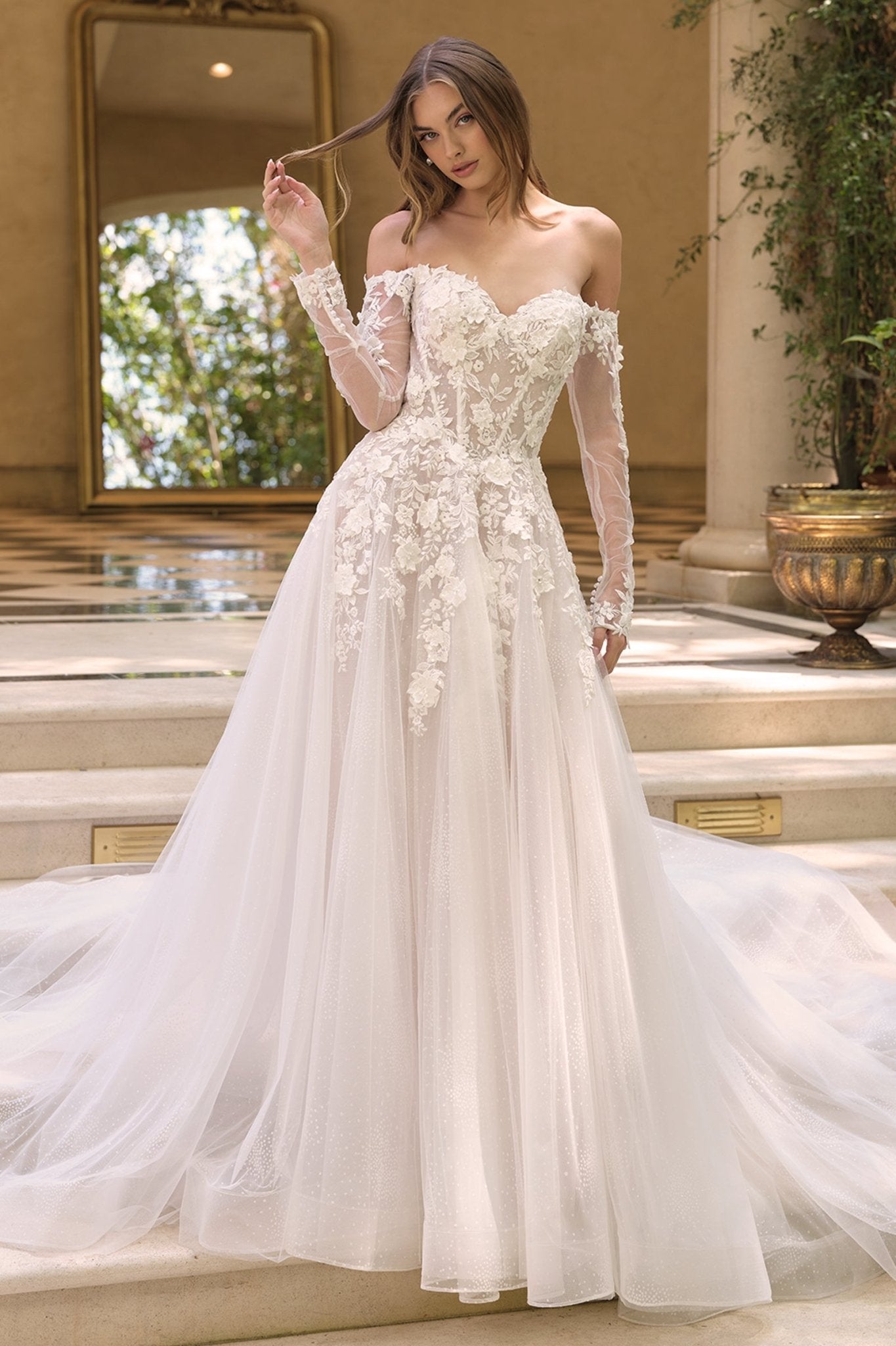 WL067 - Andrea Leo Couture