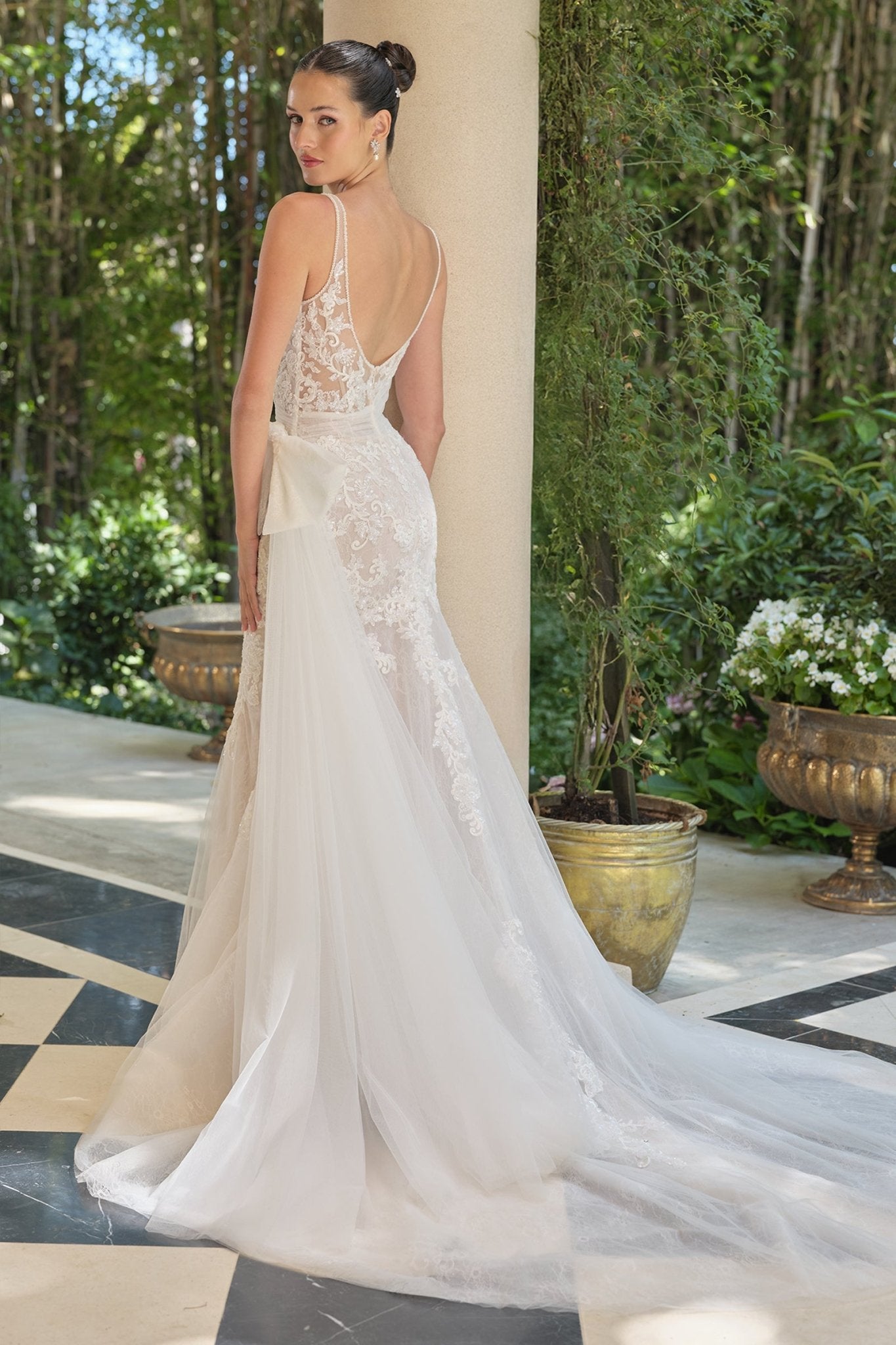 WL068 - Andrea Leo Couture
