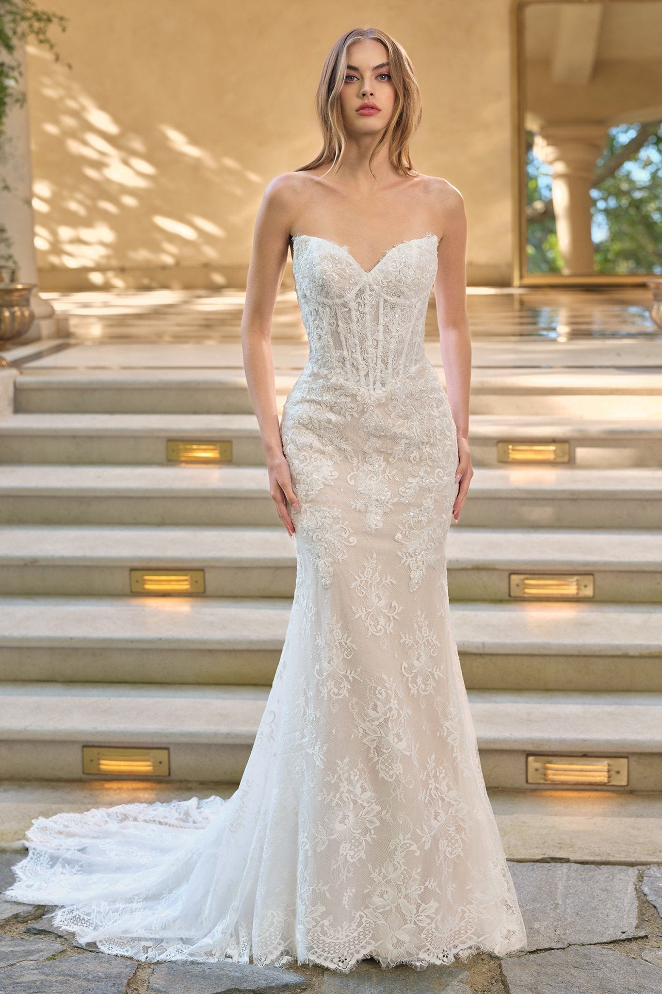 WL071 - Andrea Leo Couture