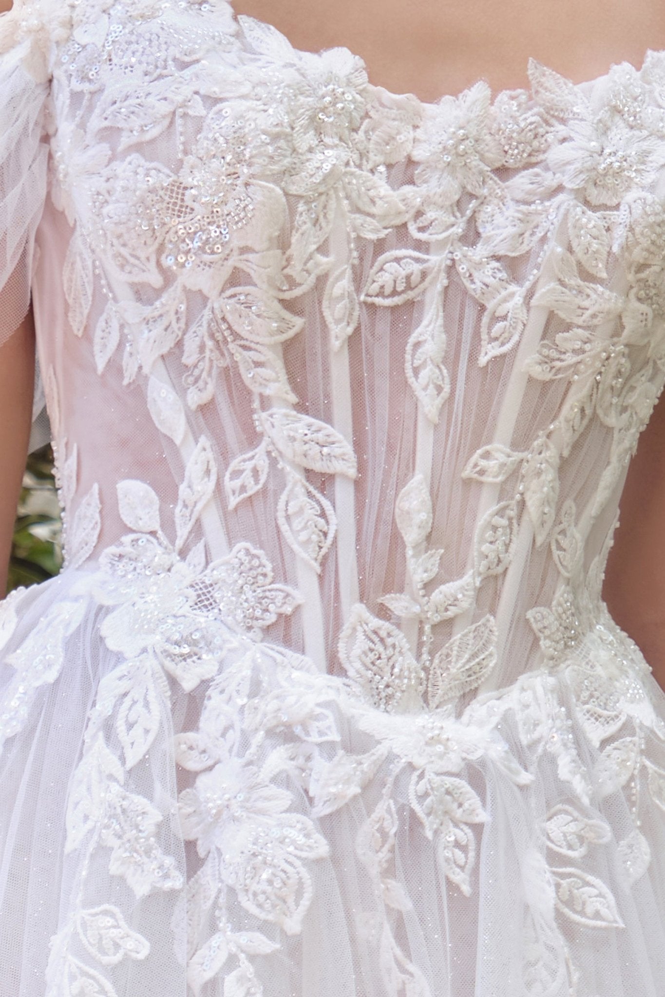 WL089 - Andrea Leo Couture