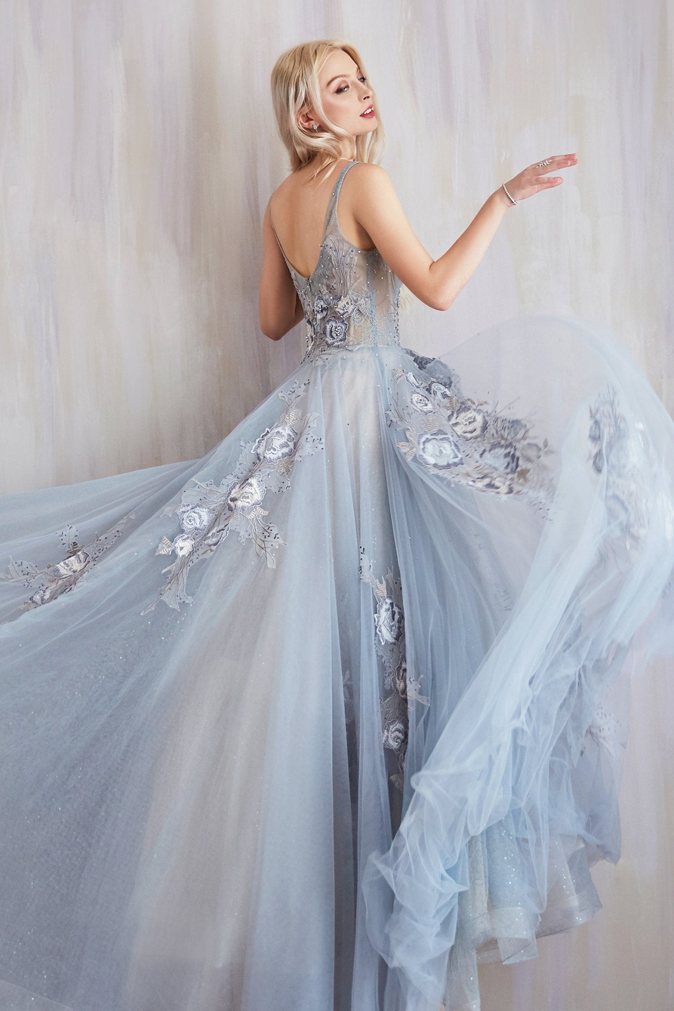 A0893 - Andrea Leo Couture