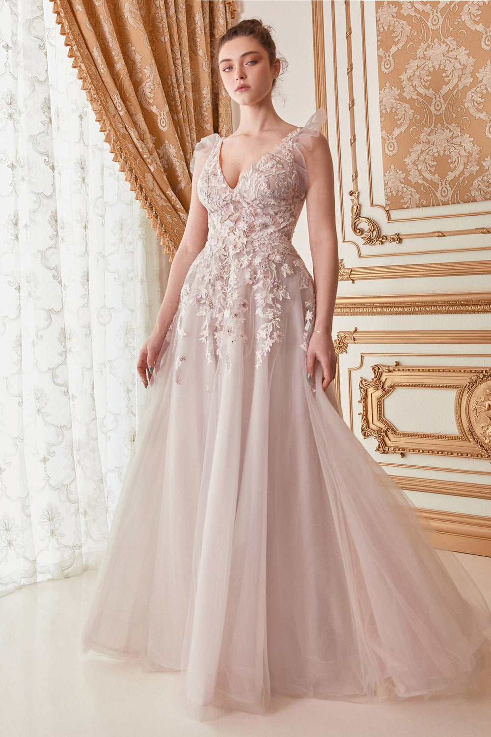 A1018 - Andrea Leo Couture