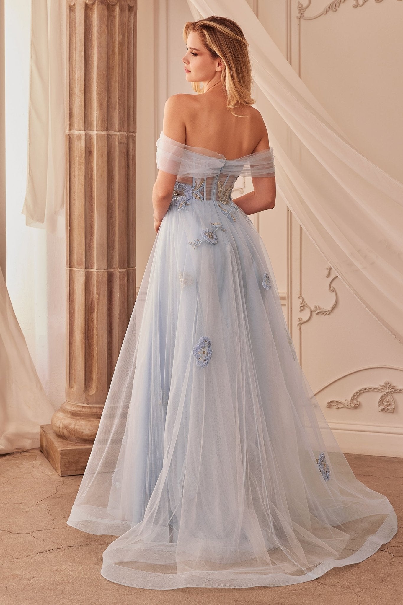 A1246 - Andrea Leo Couture