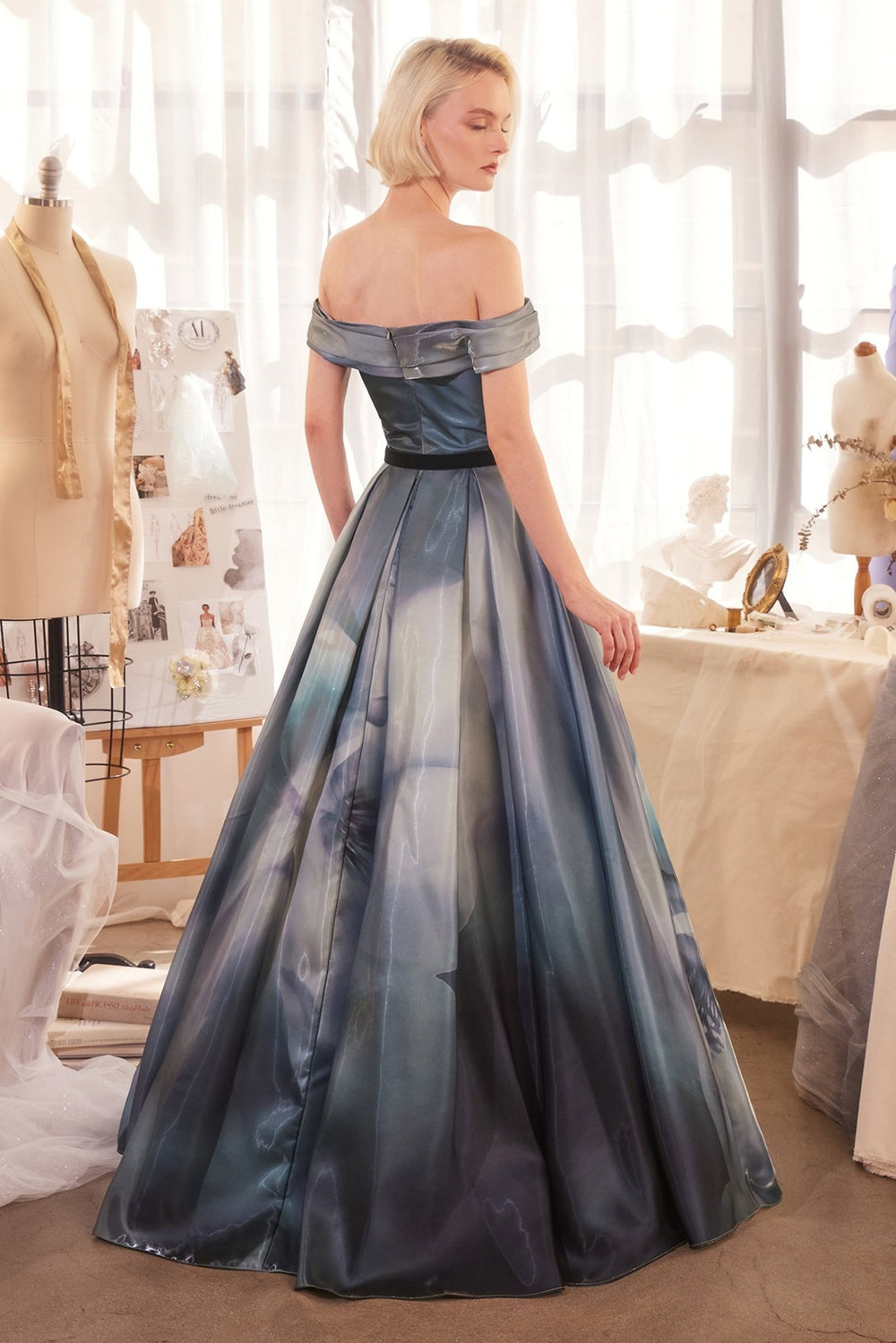 A1431 - Andrea Leo Couture