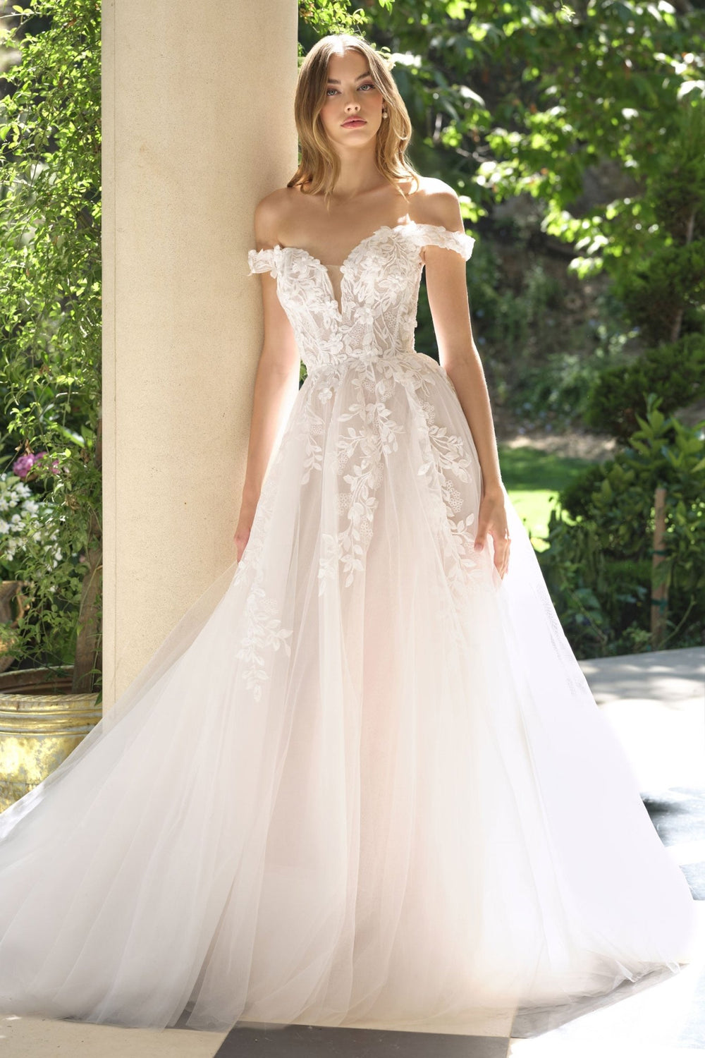 WL057 - Andrea Leo Couture