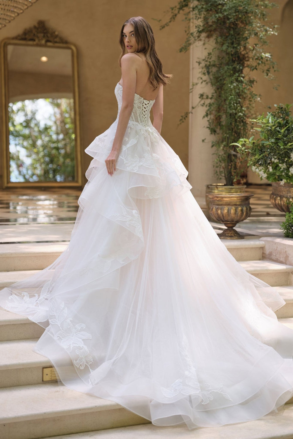 WL059 - Andrea Leo Couture