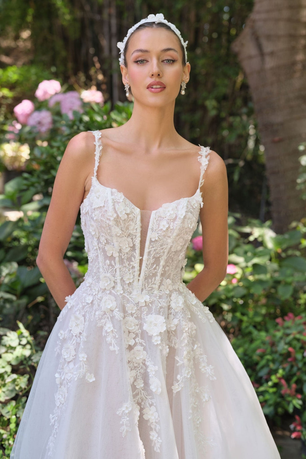 WL063 - Andrea Leo Couture