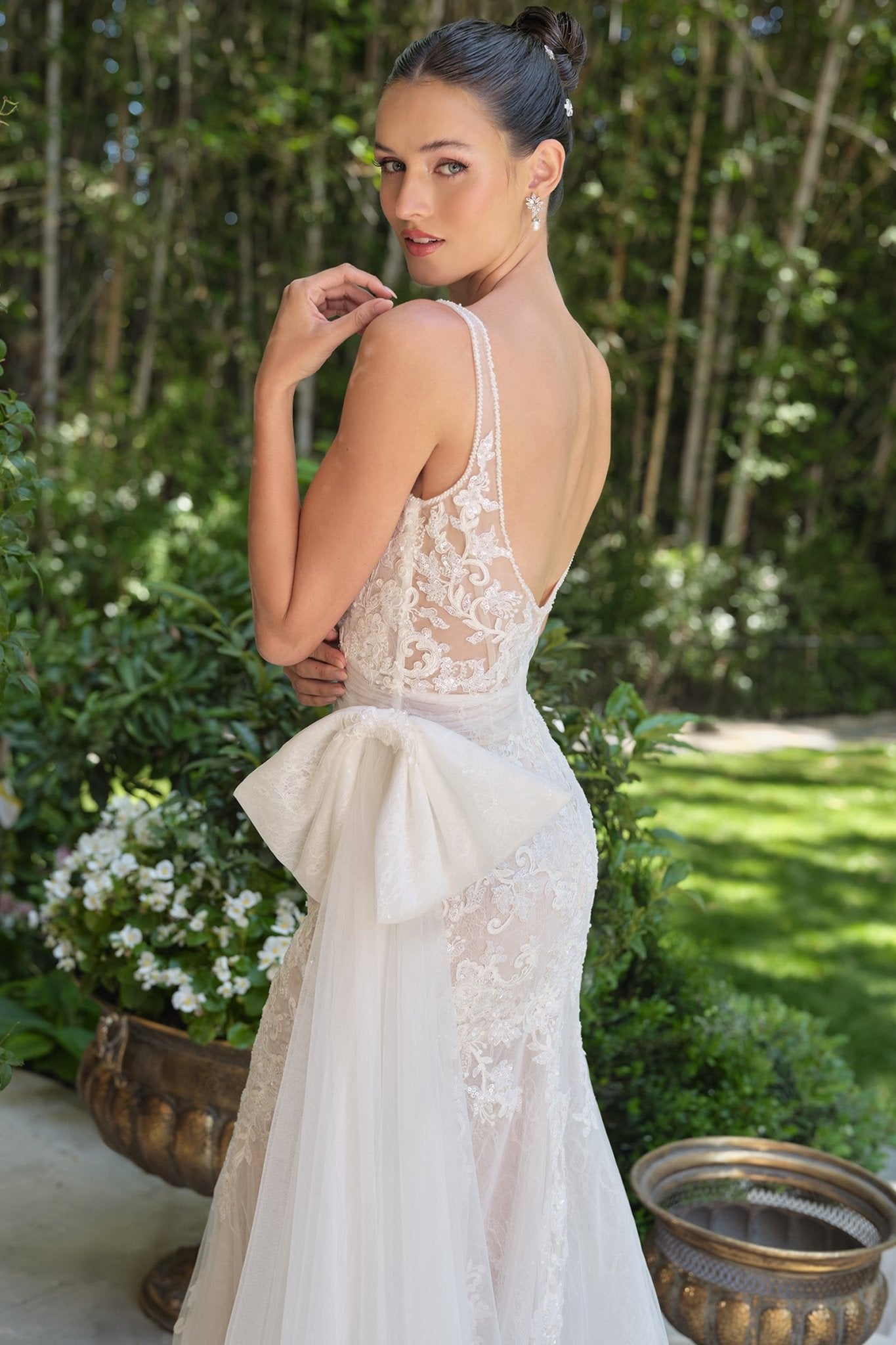 LE’RURE Prism lace A-line dress Amberly: Strapless Lace and Tulle Fit and Flare with Lace