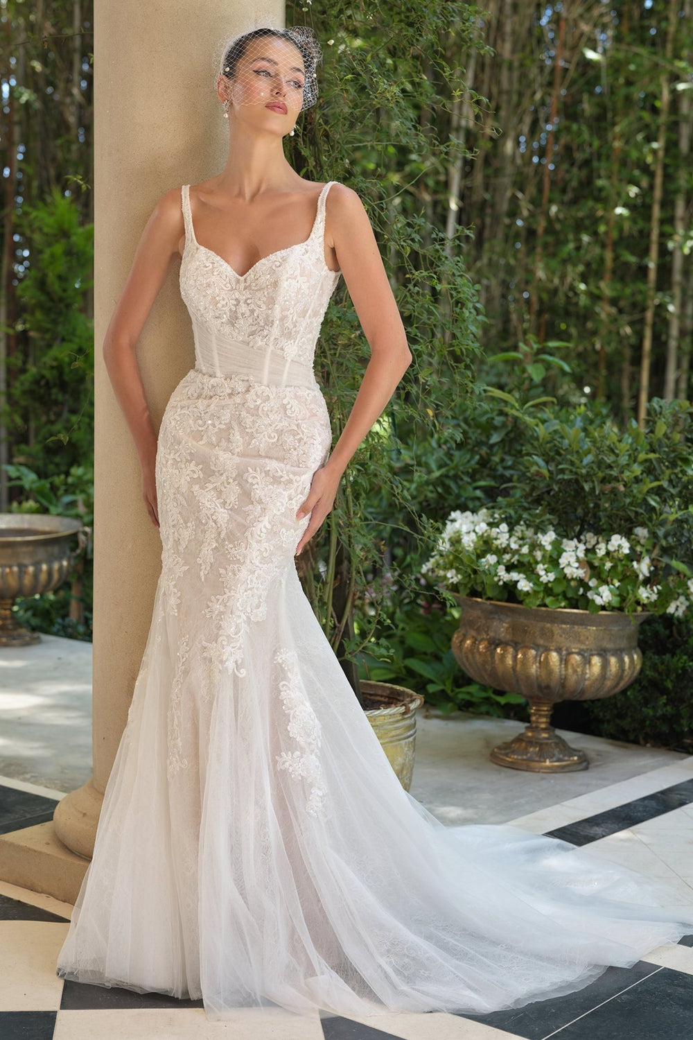 WL068 - Andrea Leo Couture