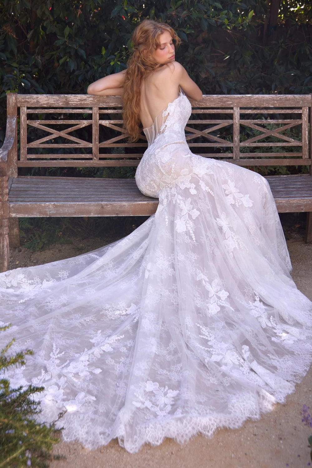 WL077 - Andrea Leo Couture