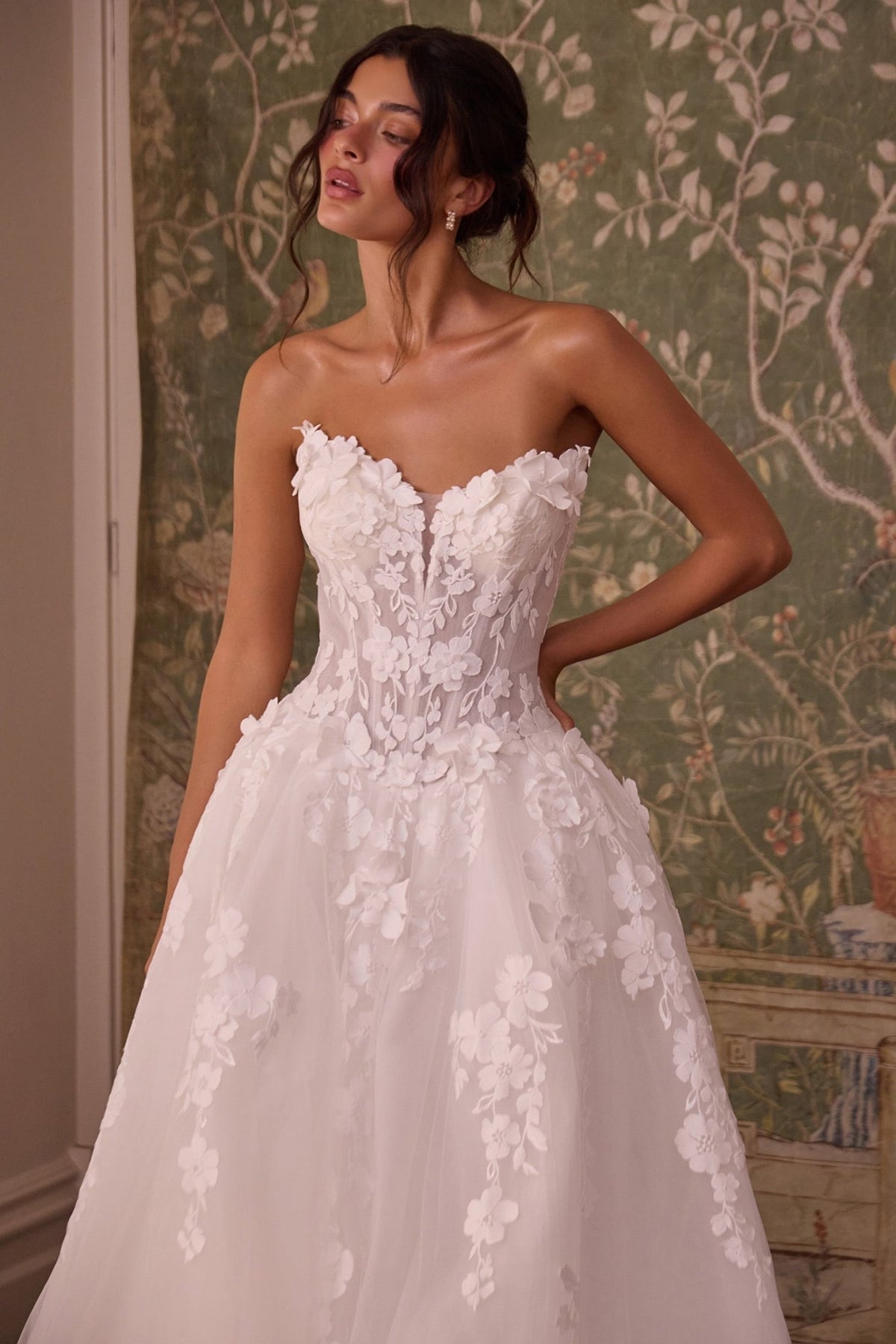 WL078 - Andrea Leo Couture