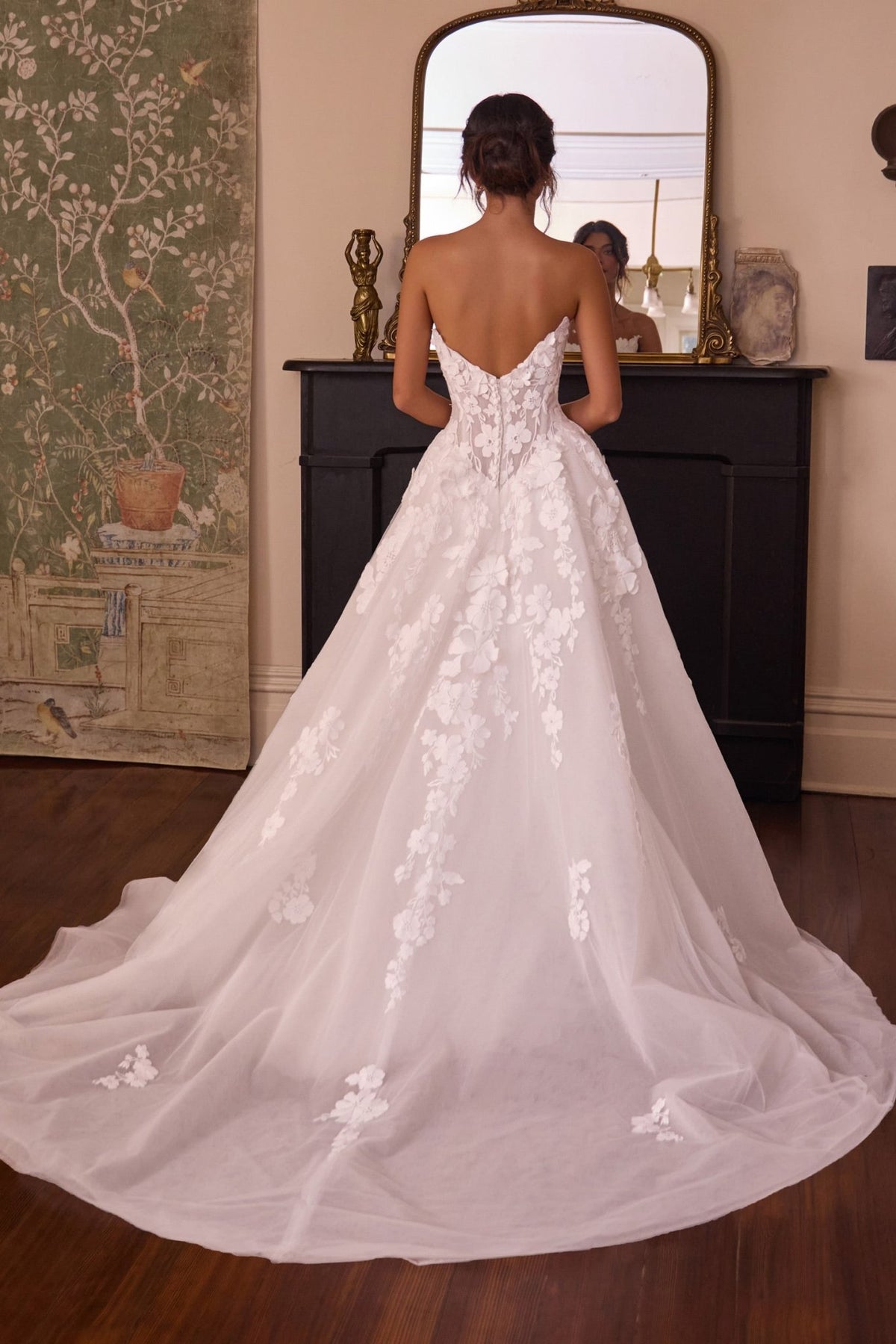 WL078 - Andrea Leo Couture
