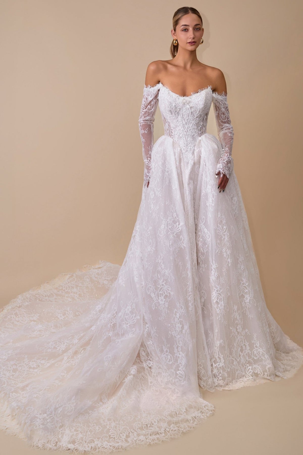 WL079 - Andrea Leo Couture