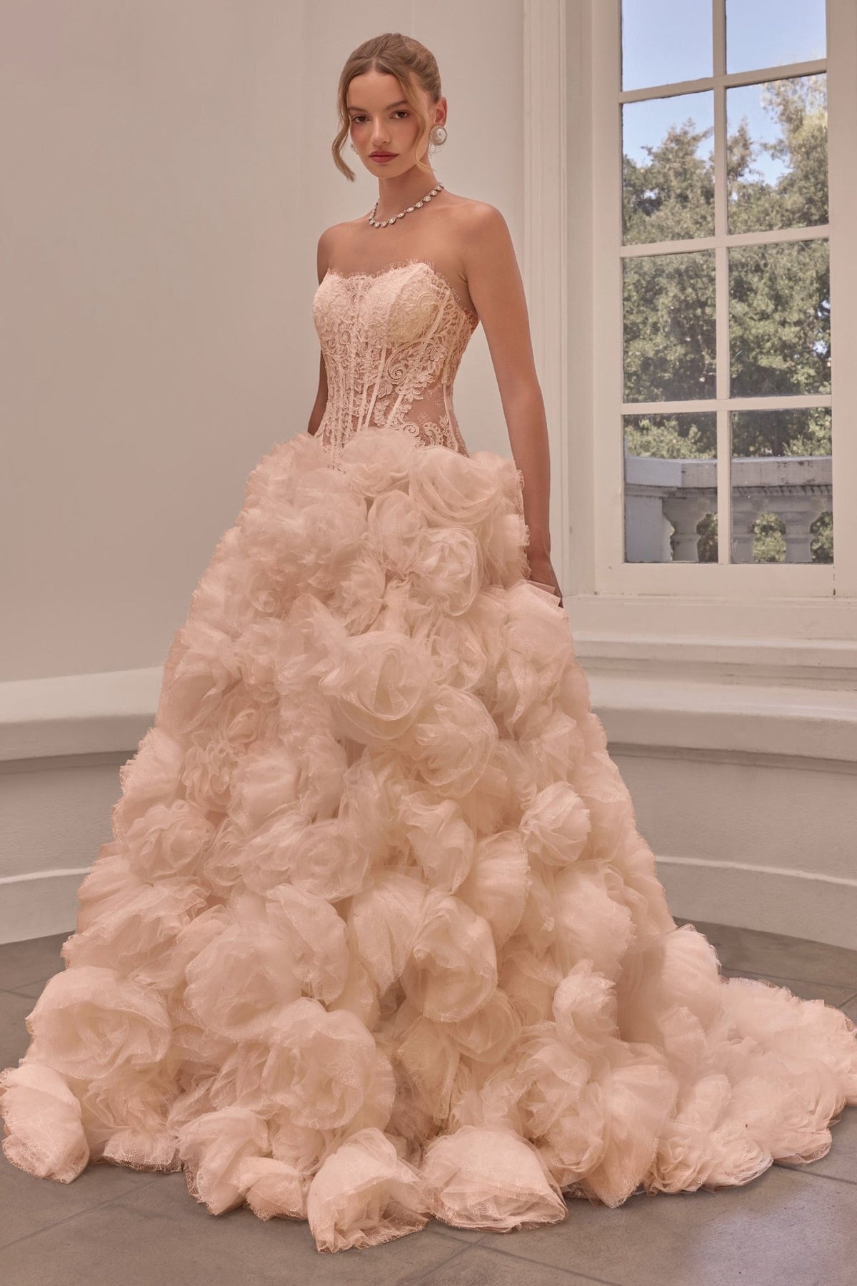 WL092 - Andrea Leo Couture