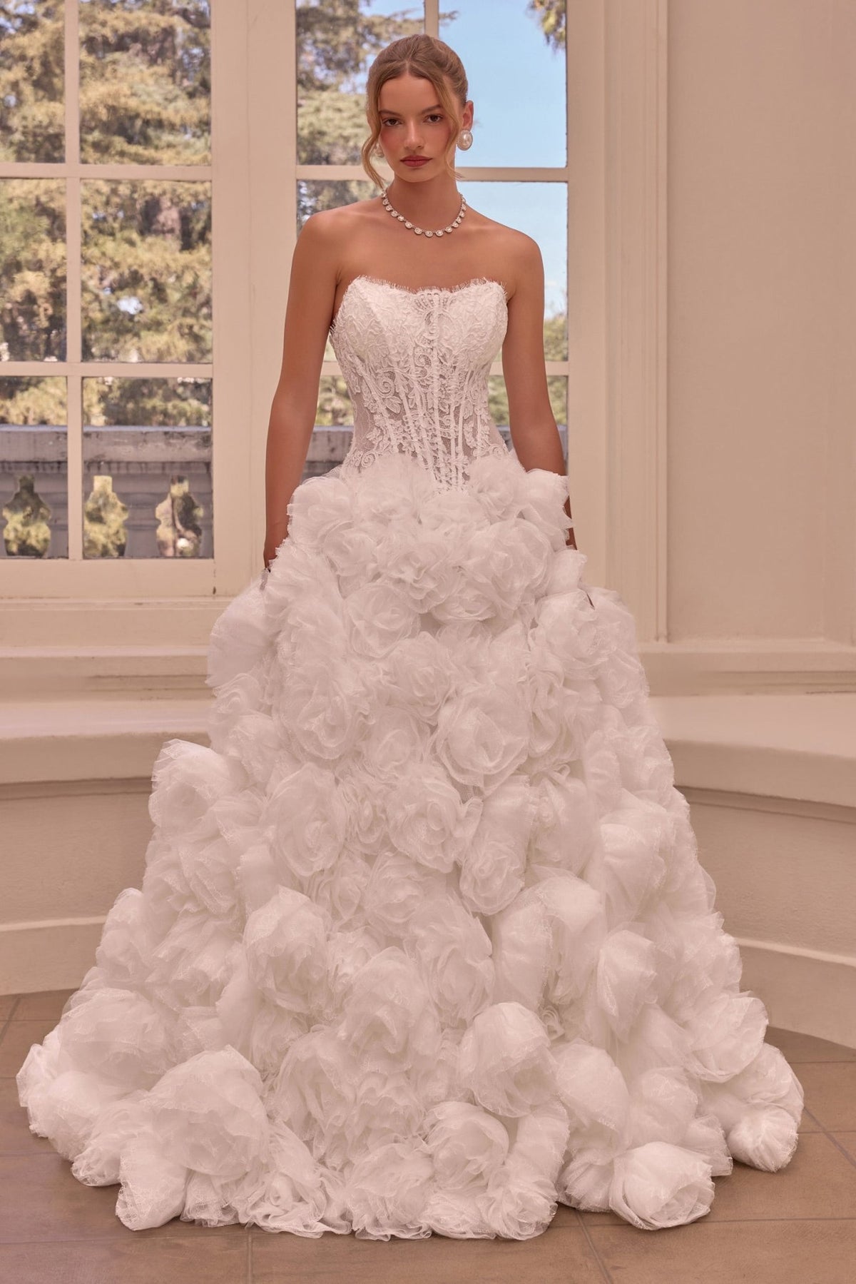 WL092 - Andrea Leo Couture
